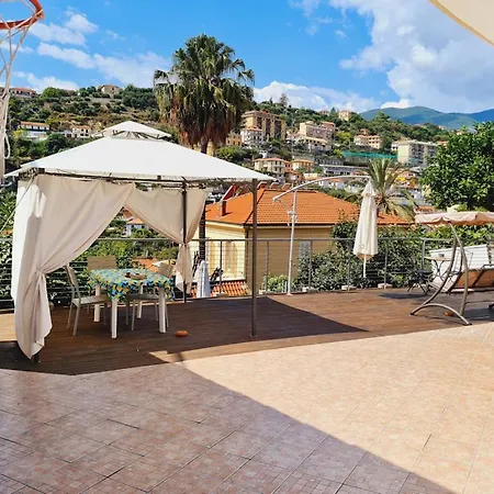 Apartment Fioregreco - Free Parking - Large Outdoor Space *