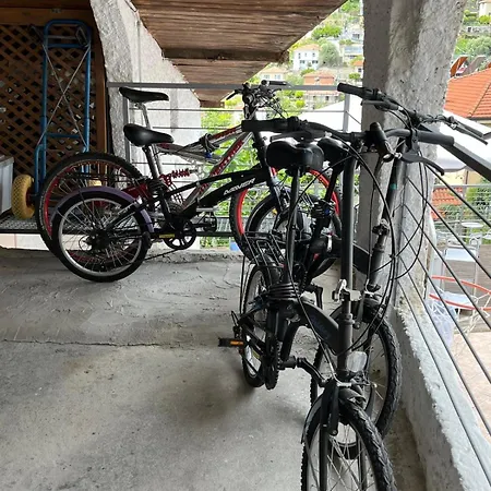 アパート Fioregreco - Free Parking - Large Outdoor Space サンレモ
