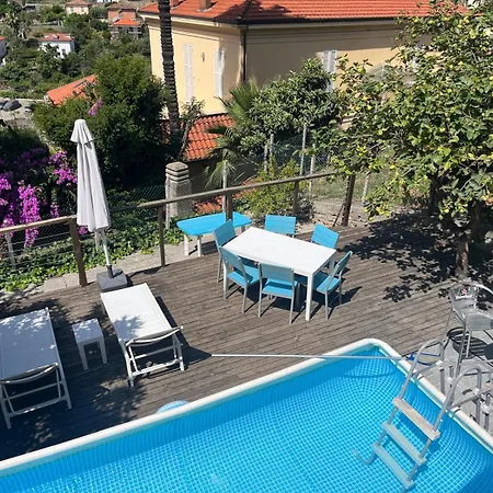 Fioregreco - Free Parking - Large Outdoor Space Apartment